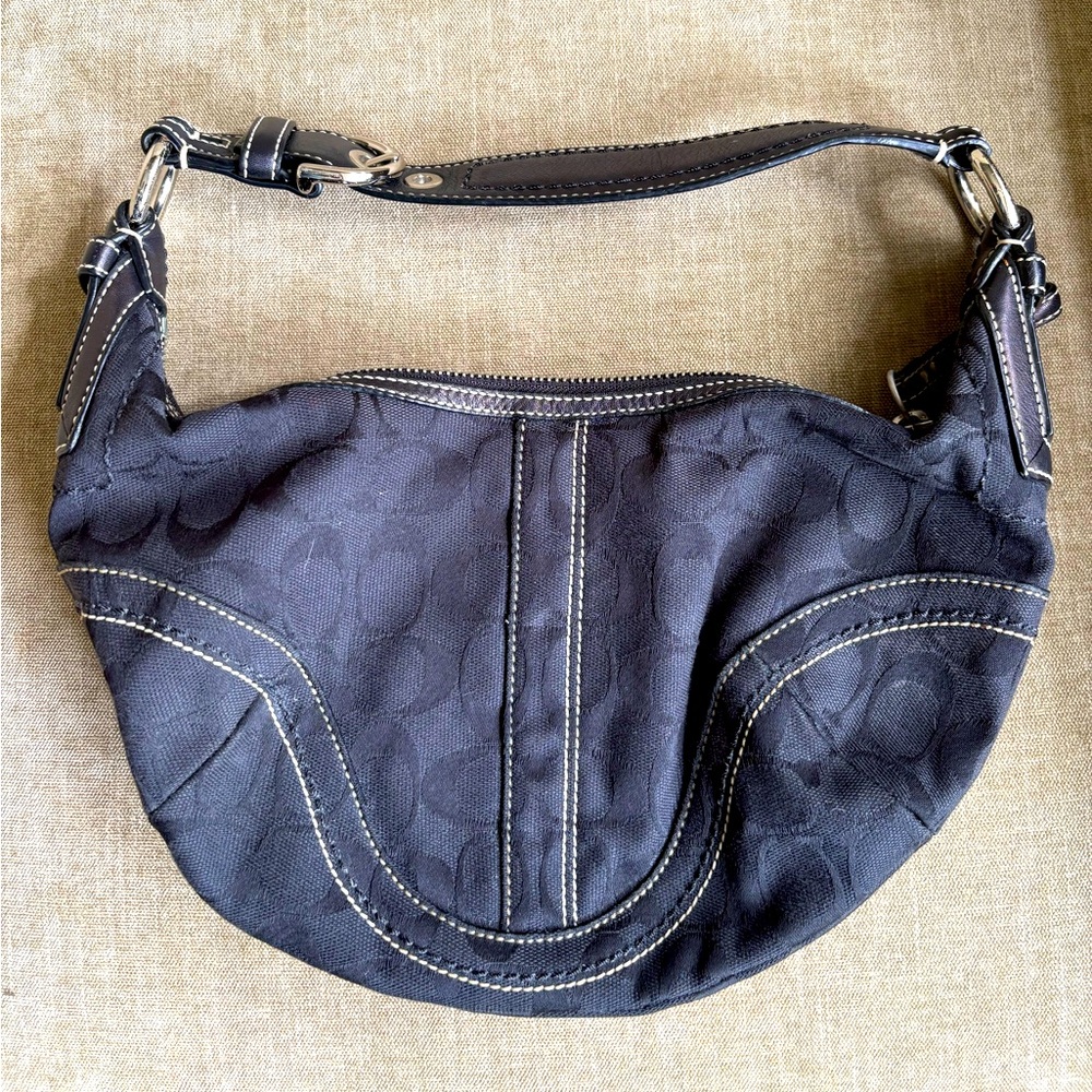 Coach Vintage Y2K Soho Signature Black Hobo Shoulder Bag 10073